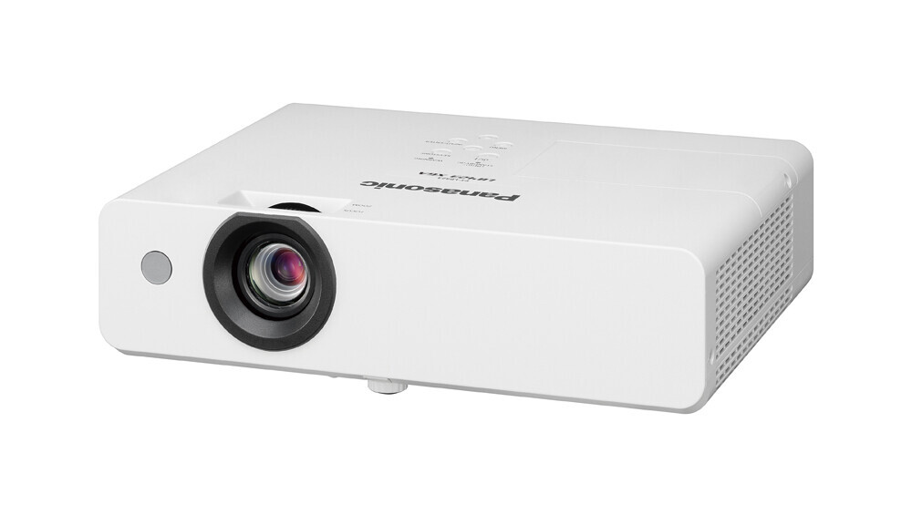 Vorschau: Panasonic PT-LB425 Beamer mit 4100 ANSI-Lumen und XGA Auflösung