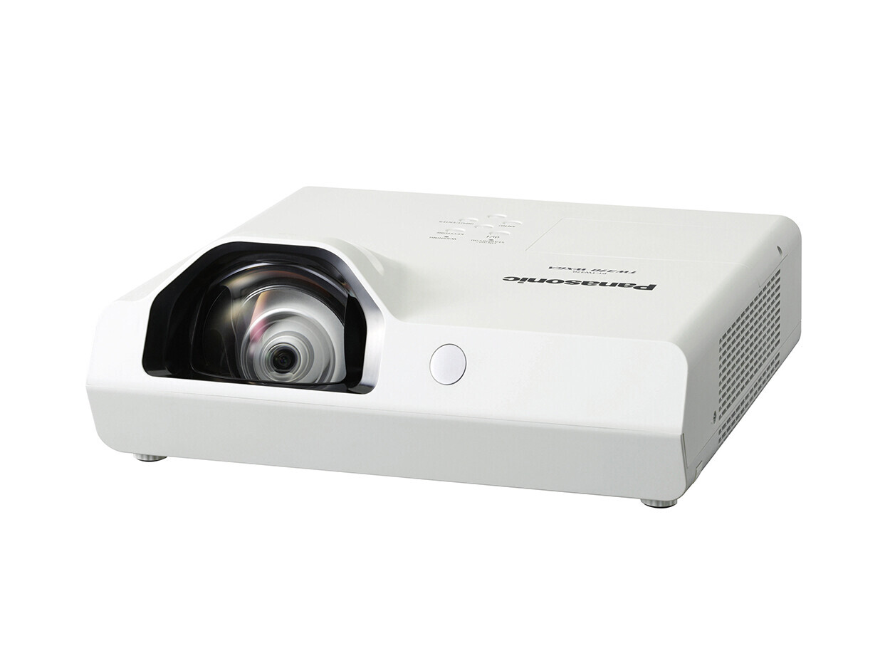 Vorschau: Panasonic PT-TW370 Kurzdistanzbeamer mit 3300 ANSI-Lumen und WXGA