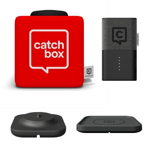 Vorschau: Catchbox Plus Pro System mit Wurfmikrofon, Clip, kabellosem Ladegerät und Dock