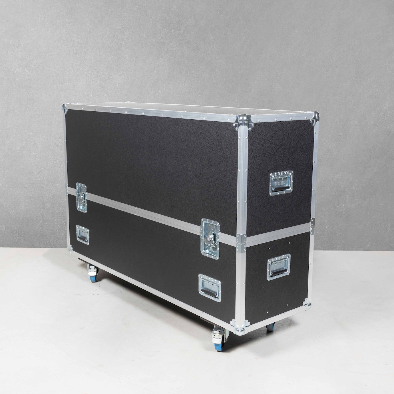 Casetec Flightcase für zwei Flachbildschirme 65"