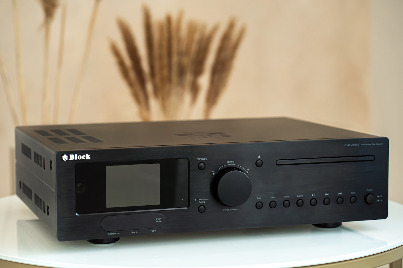 Block CVR-200 7.1 AV Blu-ray Internet-Receiver mit 7x 100 Watt Musikleistung in Saphirschwarz