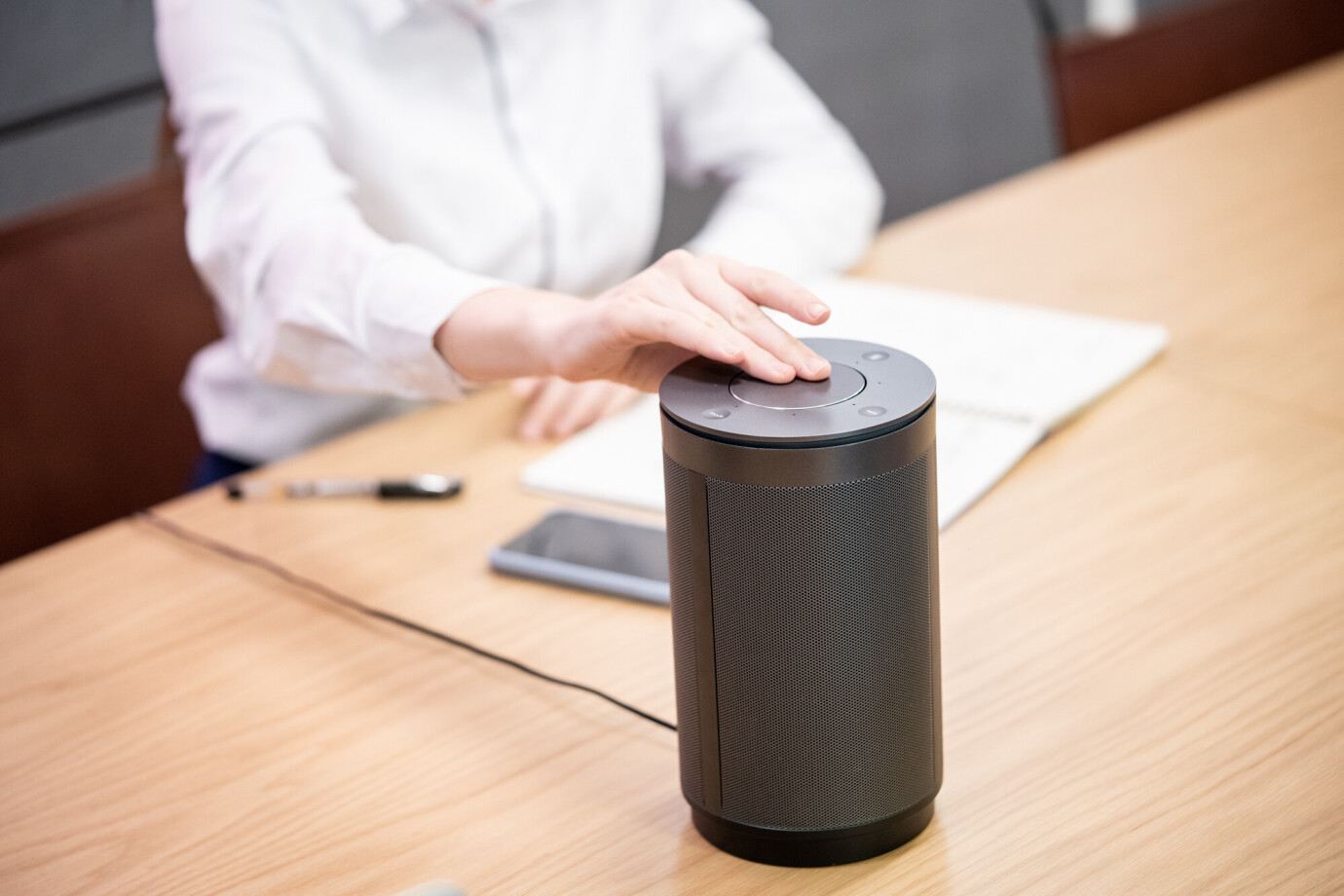 InFocus Kanado Meetingraum-Kamera 360° Panorama - 1080 Full HD Video Streaming