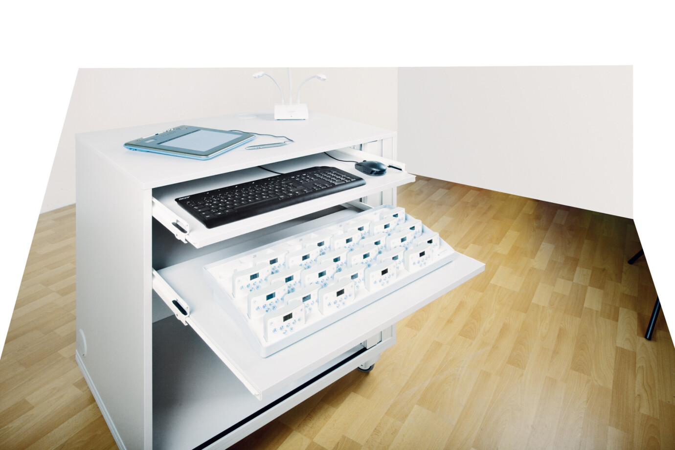 Medienschrank Fahrbar - The Cool Designs