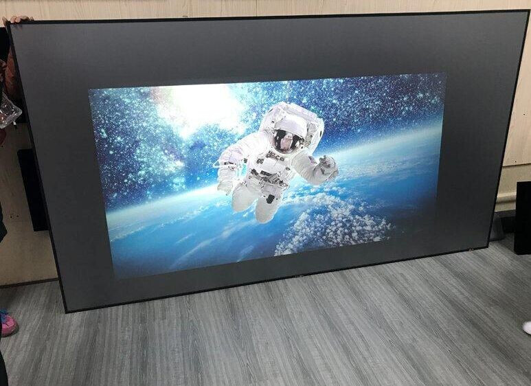 Vorschau: DELUXX Cinema Rahmenleinwand SlimFrame 354 x 199cm, 160" - BRIGHTVISION