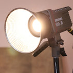 Vorschau: Amaran 100x S (EU version) Bi-Color LED Studio Leuchte