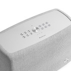 Vorschau: Audio Pro A15 portabler, spritzwasserfester Multiroom-Lautsprecher in Hellgrau