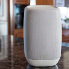 Vorschau: Polk Audio Assist Smart Speaker with the Google Assistant Built-In, grau