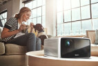 Vorschau: Philips Screeneo S6 4K Kurzdistanzbeamer mit 1600 ANSI-Lumen