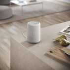 Vorschau: Audio Pro A10 MkII W Smarter Multiroom-Lautsprecher in Hellgrau