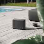 Vorschau: Audio Pro A15 W portabler, spritzwasserfester Multiroom-Lautsprecher in Schwarz