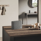 Vorschau: Audio Pro A15 portabler, spritzwasserfester Multiroom-Lautsprecher in Dunkelgrau