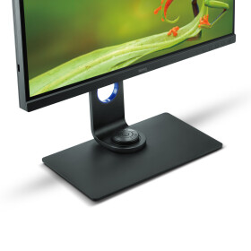 BenQ SW271 27" Grafik-Monitor mit 5ms Reaktionszeit und UHD Auflösung