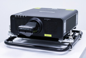 Panasonic Rental Frame ET-RFD40 Mietrahmen für PT-DZ13K/RZ120/RZ660/RZ770/RZ870/RZ970
