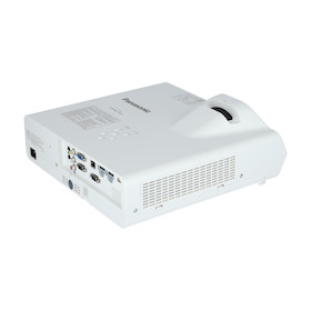 Panasonic PT-TX440 Beamer mit 3800 Lumen und Kurzdistanzprojektion für Präsentationsräume - Demoware