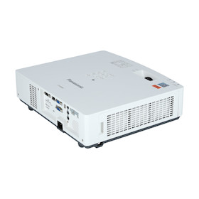 Panasonic PT-LMZ460EJ Beamer mit 4600 Lumen, WUXGA-Auflösung und kompakter Bauweise für Besprechungs