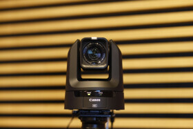 Canon CR-N300 PTZ-Kamera, 4K, 20x Zoom, 8,29 MP, CMOS-Sensor