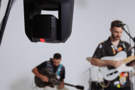 Canon CR-N700 Broadcast-PTZ-Kamera, 4K, 30x Zoom, 8,29 MP, CMOS-Sensor