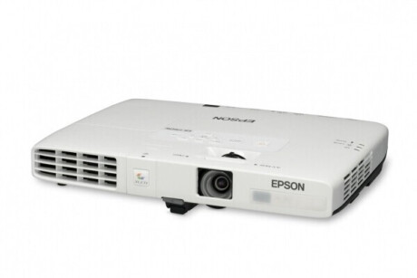 Epson EB-1751 Mobiler Beamer mit 2600 ANSI-Lumen und XGA Auflösung