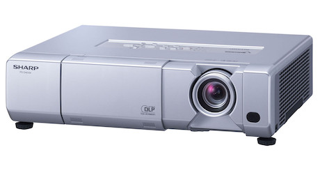 Sharp PG-D45X3D Beamer mit 4500 ANSI-Lumen und XGA Auflösung