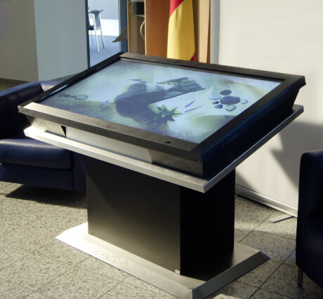 i look TOUCH TABLE