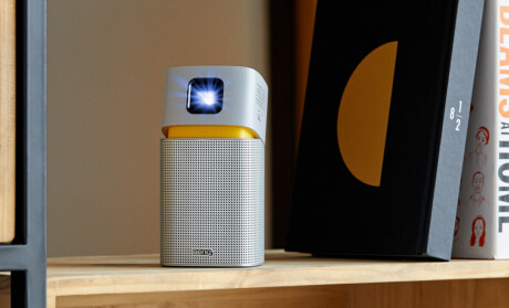 BenQ GV1 Mini Beamer mit 200 ANSI-Lumen und WVGA Auflösung