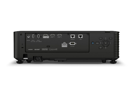 Epson EB-L795SE: 7.000 Lumen Kurzdistanz-Laserbeamer mit 4K-Enhancement für Business