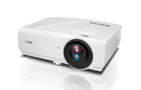BenQ SU754 Business Beamer mit 4700 ANSI-Lumen und WUXGA Auflösung