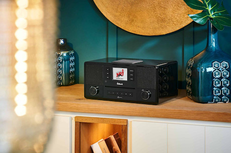 Block Aurora Stereoanlage mit integrierten Lautsprechern für kräftigen Sound in Hochglanz Schwarz
