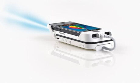Aiptek MobileCinema i55 Mini Beamer mit 50 ANSI-Lumen und VGA