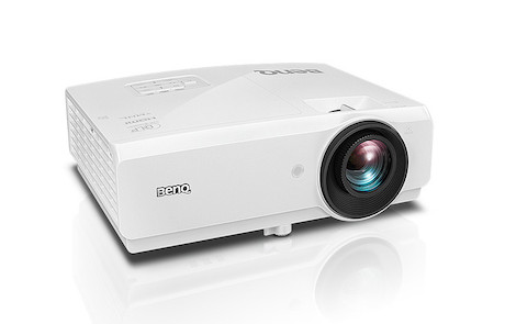 BenQ SU754 Business Beamer mit 4700 ANSI-Lumen und WUXGA Auflösung
