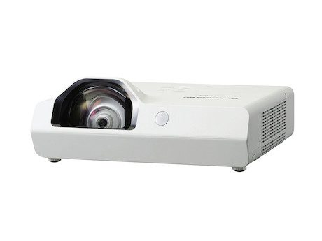 Panasonic PT-TW370 Kurzdistanzbeamer mit 3300 ANSI-Lumen und WXGA