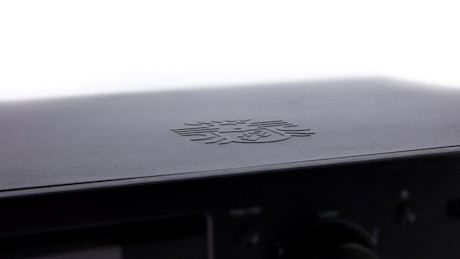 Block CVR-200 Blu-ray Internet Receiver mit 2x 100W Musikleistung für Streaming und Video-Wiedergabe
