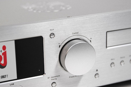 Block CVR-100+ MKIII Stereo-Netzwerkreceiver mit Bluetooth Sender & Empfänger und Farbdisplay in Dia