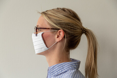 celexon Behelfs- Mund- und Nasenmaske, aktiv antibakteriell, mehrlagig, ÖkoTex100, mit Gummi -10er P