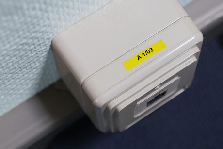 Brother TZe-611 Schriftband schwarz/gelb 6mm/8m