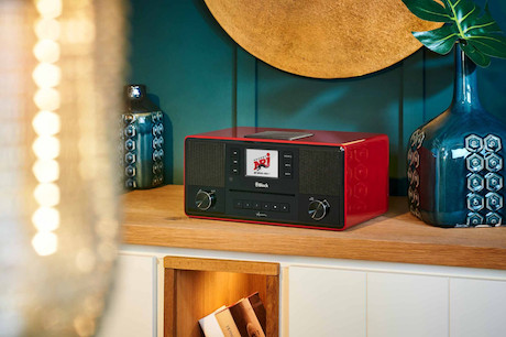 Block Aurora Stereoanlage mit integrierten Lautsprechern für kräftigen Sound in Hochglanz Rot