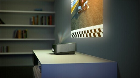 Philips Screeneo HDP 1590 Mini Beamer mit 720 ANSI-Lumen und WXGA