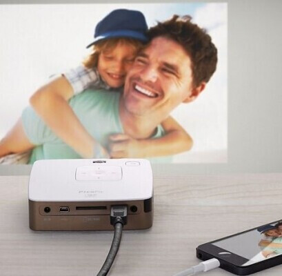 Philips PicoPix PPX3410 Mini Beamer mit 100 ANSI-Lumen und WVGA