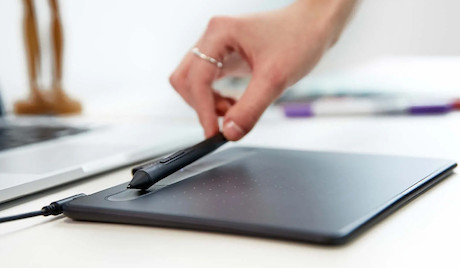 Wacom Intuos S - Kabelgebunden - 2540 lpi - 152 x 95 mm - USB - 7 mm - Stift