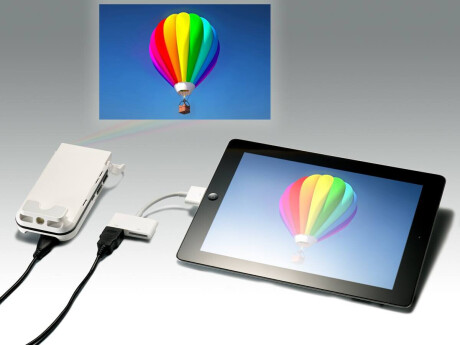 Aiptek MobileCinema i60 Mini Beamer mit 70 ANSI-Lumen und VGA