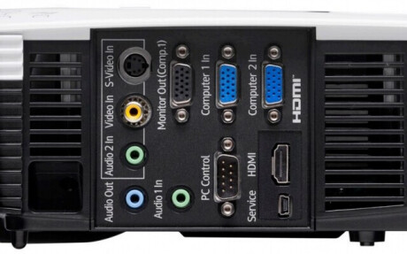 Ricoh PJ X2240 Beamer mit 3000 ANSI-Lumen und XGA Auflösung