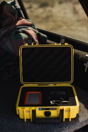 B&W Hartschalenkoffer Typ 1000 mit Würfelschaum, orange