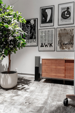 Audio Pro A38 drahtloser Multiroom-Standlautsprecher in Schwarz