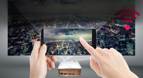LG PH150 Mini Beamer mit 150 ANSI-Lumen und HD-ready Auflösung
